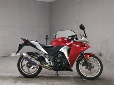 Honda CBR250R 2011