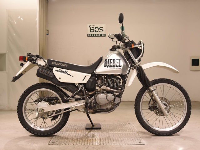 Suzuki DJEBEL200 2002