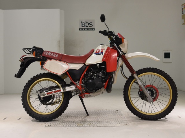 Yamaha DT200R