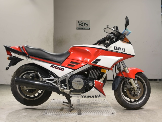 Suzuki FJ1200 1988