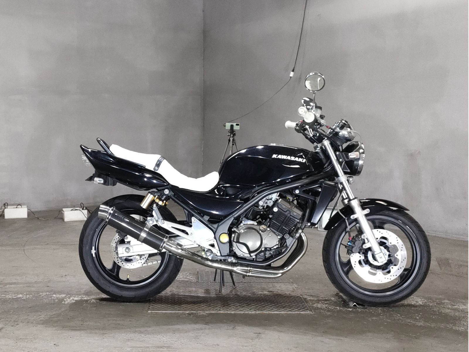Kawasaki BALIUS ZR250 2005
