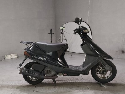 Suzuki ADDRESS V100