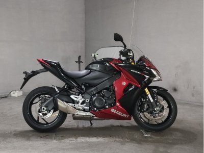 Suzuki GSX-S1000F 2015
