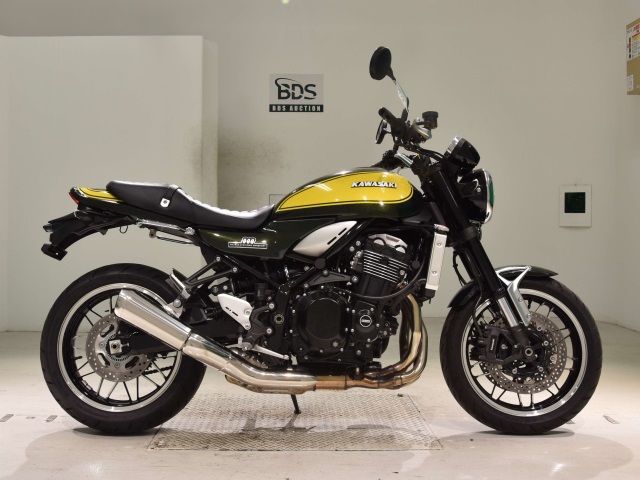 Kawasaki Z900RS 2024