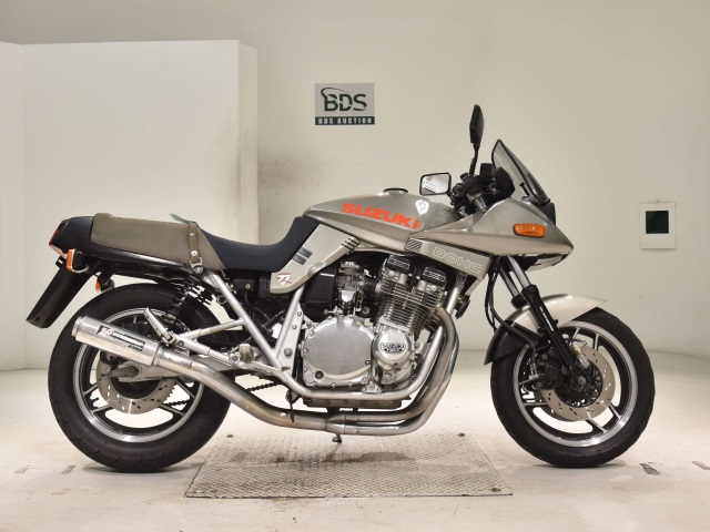Suzuki GSX750S KATANA 1983