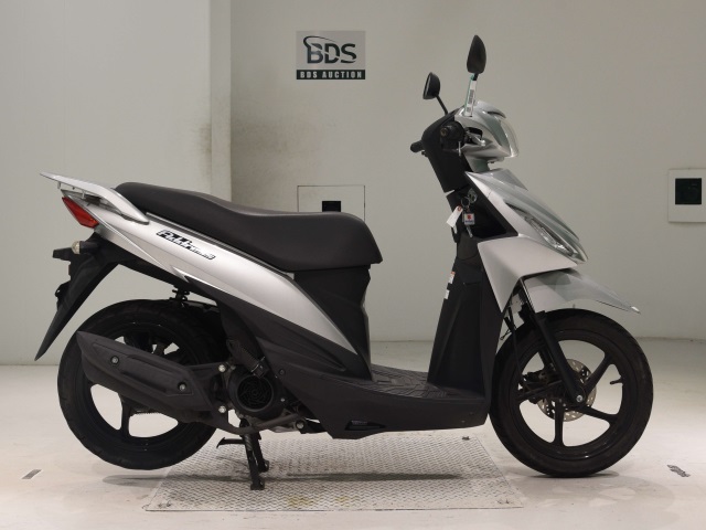 Suzuki ADDRESS V110