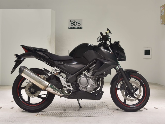 Honda CB250F 2015