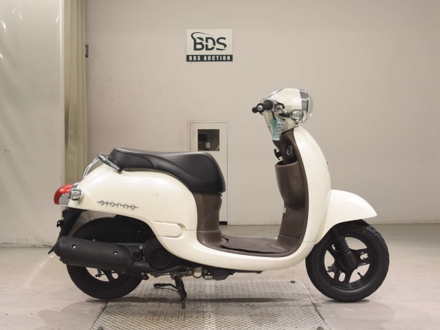 Honda GIORNO 2011