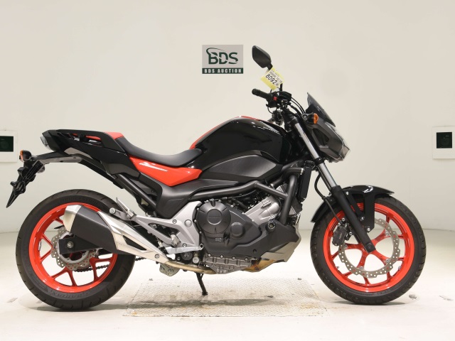 Honda NC750S 2016