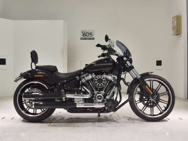 HD BREAKOUT FXBRS1870 2021