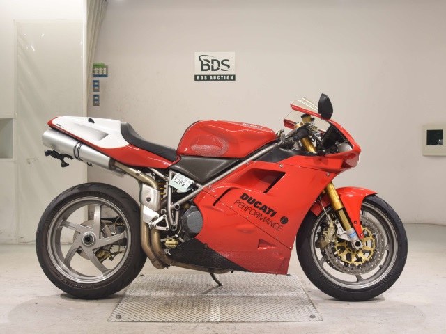 Ducati 748R 2001