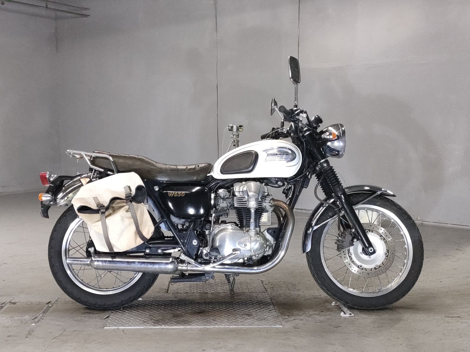 Kawasaki W650 2010