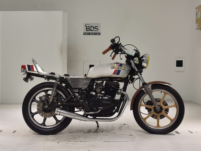 Kawasaki Z250FT