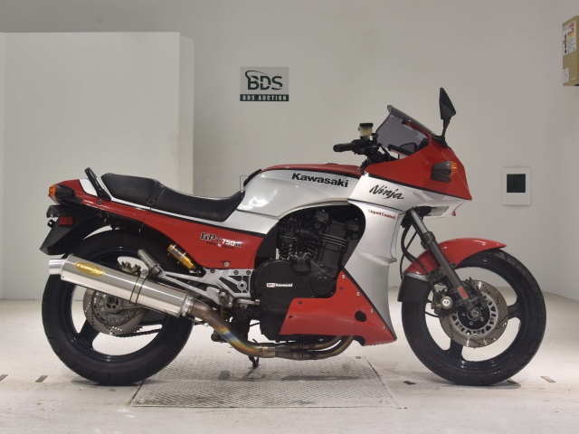 Kawasaki GPZ750R 1985