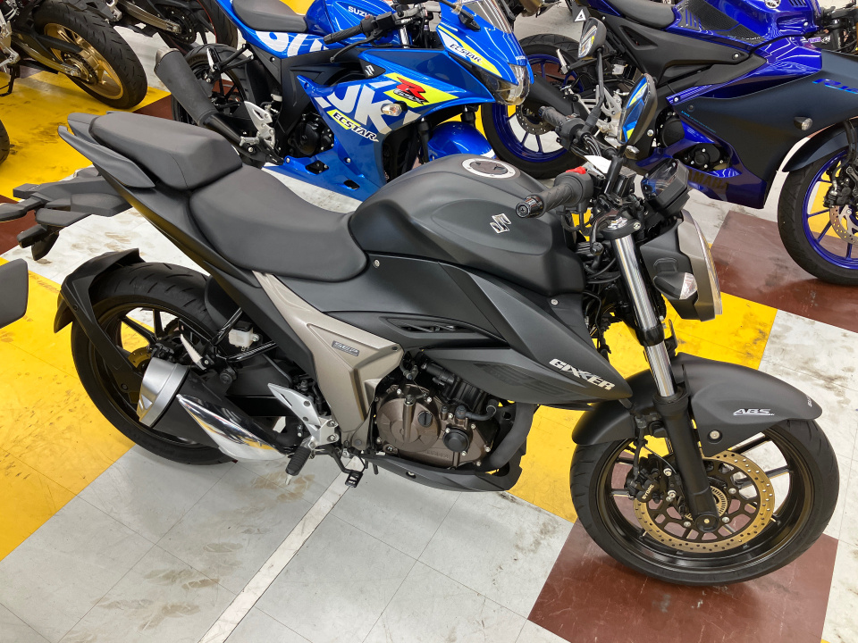 Suzuki GIXXER250
