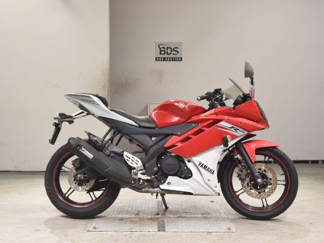 Yamaha YZF-R15 2012