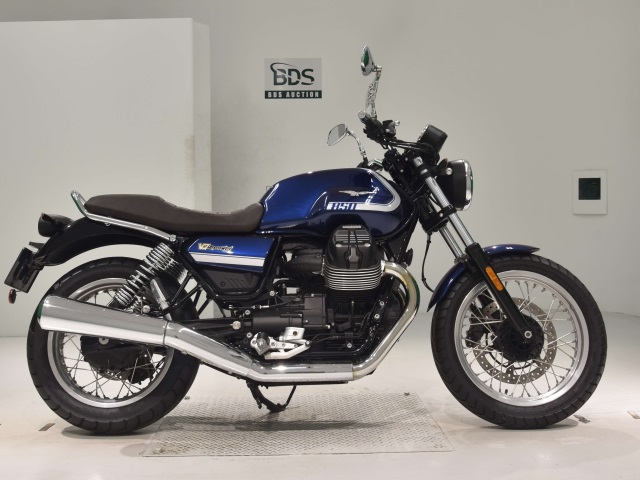 Moto Guzzi V7 SPECIAL 2021
