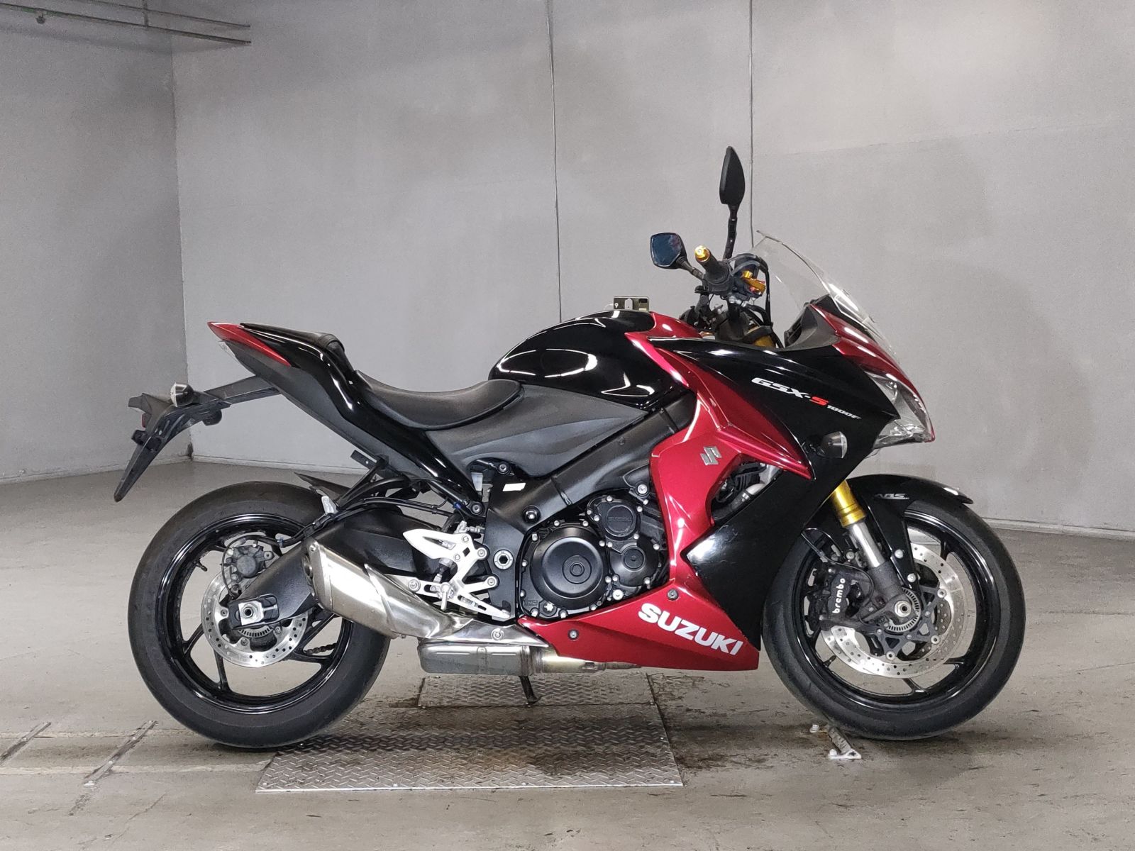 Suzuki GSX-S1000F 2015