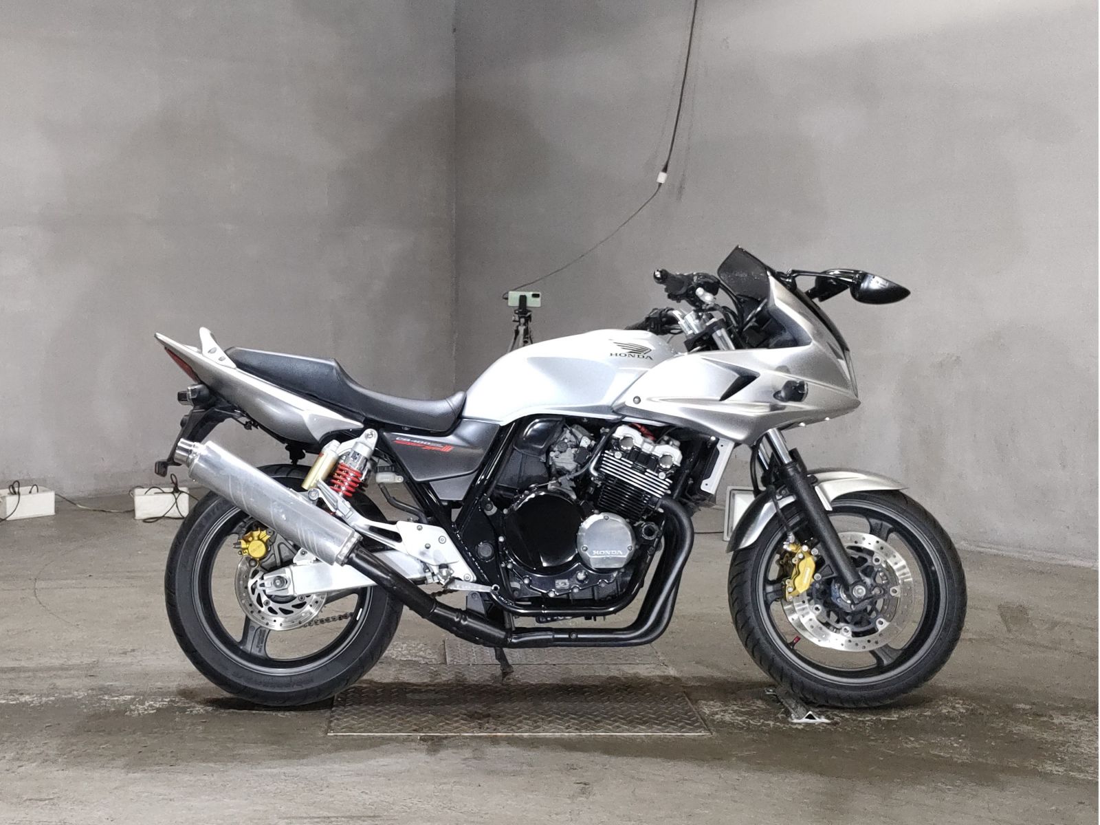 Honda CB400SFV BOLDOR 2006