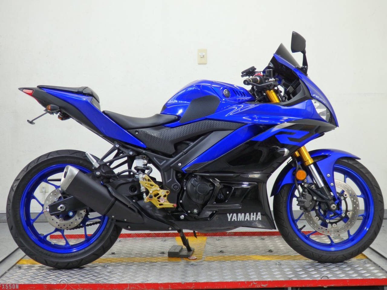 Yamaha YZF-R25 2019