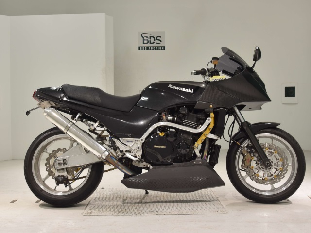 Kawasaki GPZ900R 1991