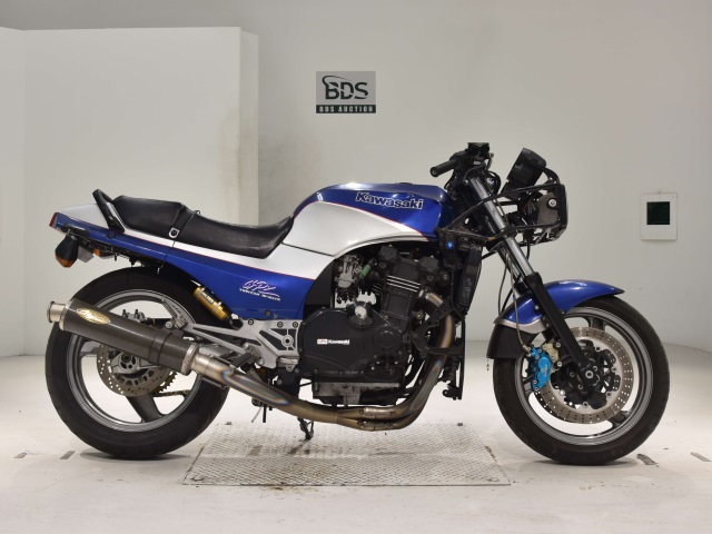 Kawasaki GPZ900R 1993