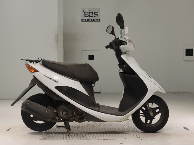 Suzuki ADDRESS V50