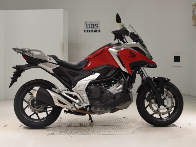 Honda NC750X 2022