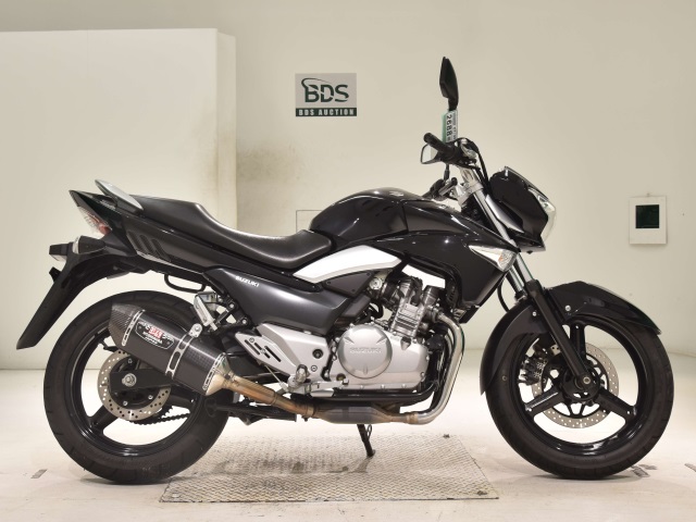 Suzuki GSR250
