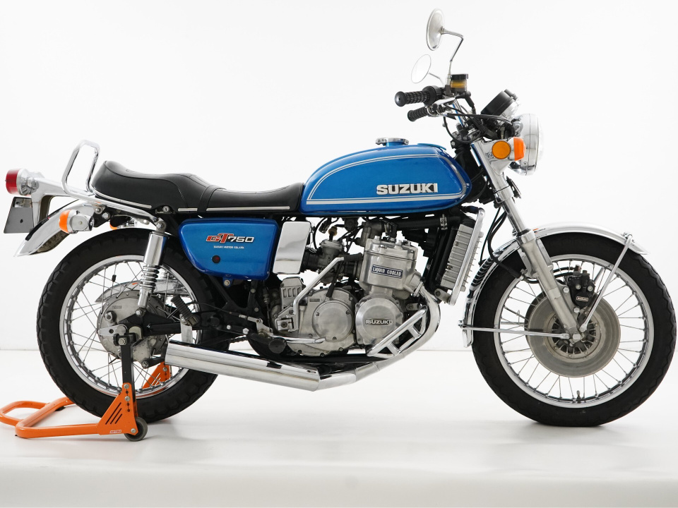 Suzuki GT750 2003