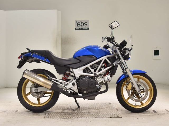 Honda VTR250 2011