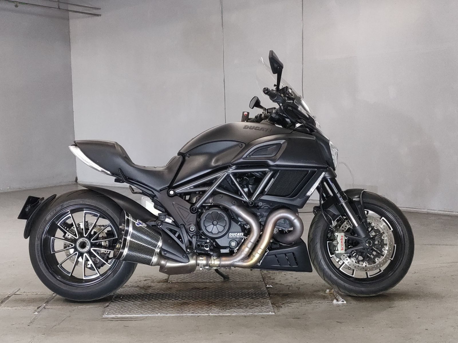 Ducati DIAVEL 2017