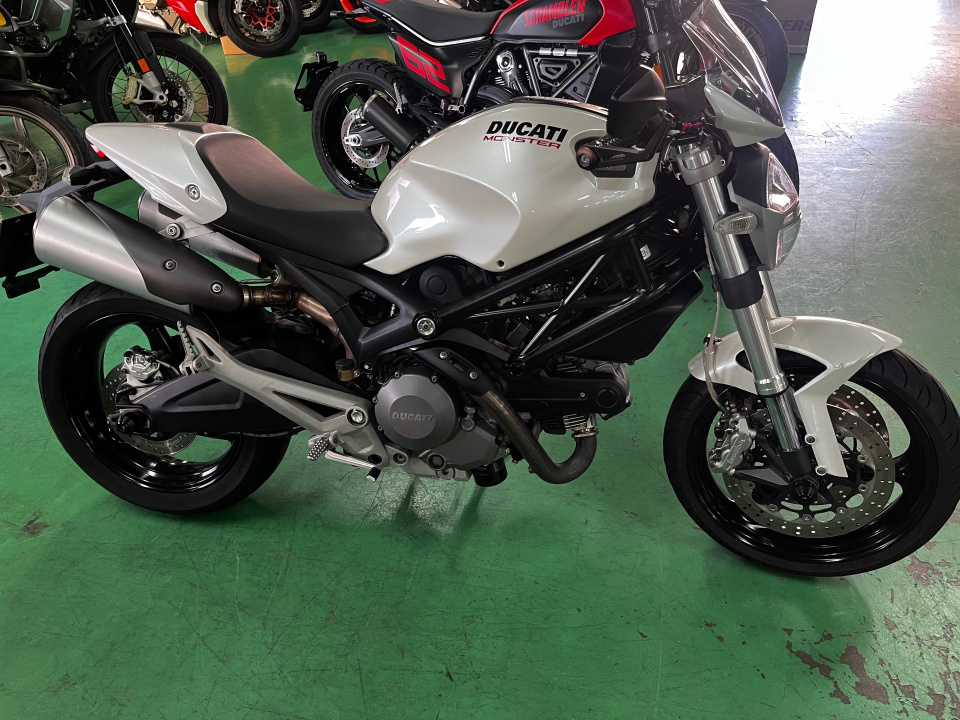 Ducati MONSTER 696 2010