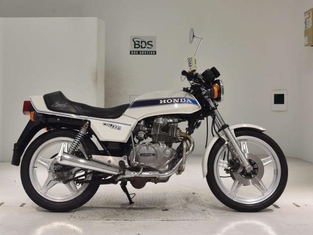Honda CB400N 2024