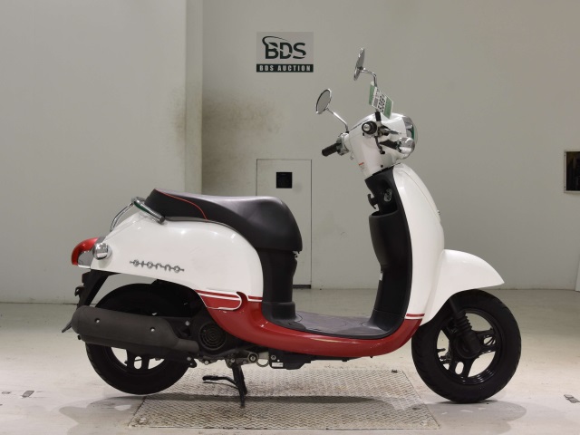 Honda GIORNO 2012