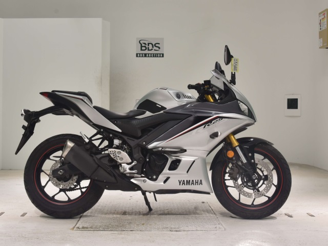 Yamaha YZF-R25A 2020