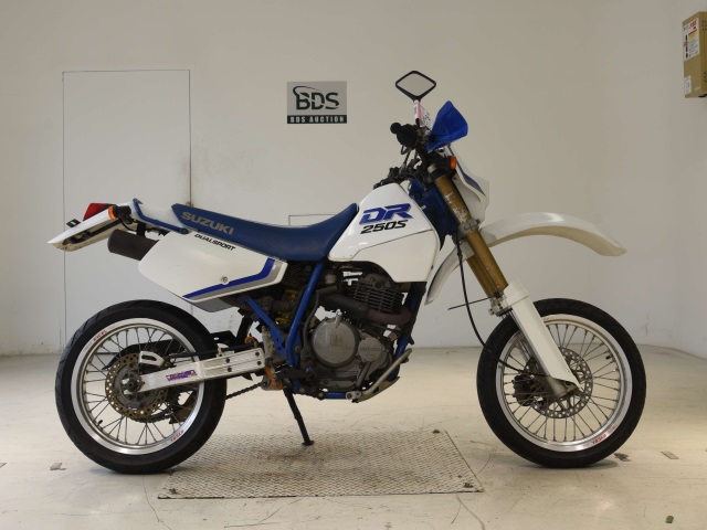 Suzuki DR250S 1990