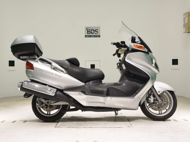 Suzuki SKYWAVE 650LX 2005
