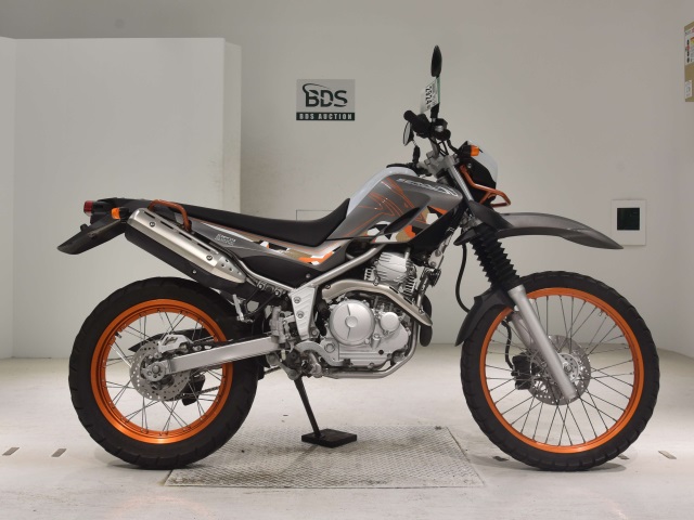 Yamaha SEROW XT250 2015