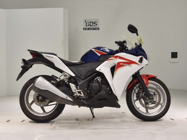 Honda CBR250RA 2011