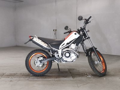 Yamaha TRICKER 2018