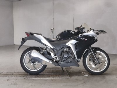 Honda CBR250R 2011