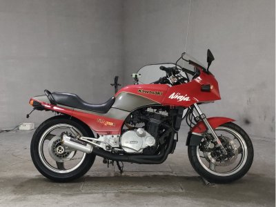 Kawasaki GPZ750R