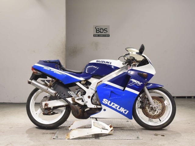 Suzuki RGV250
