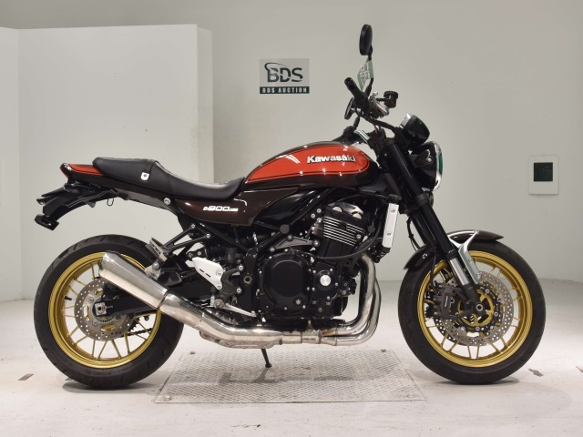 Kawasaki Z900RS 2018