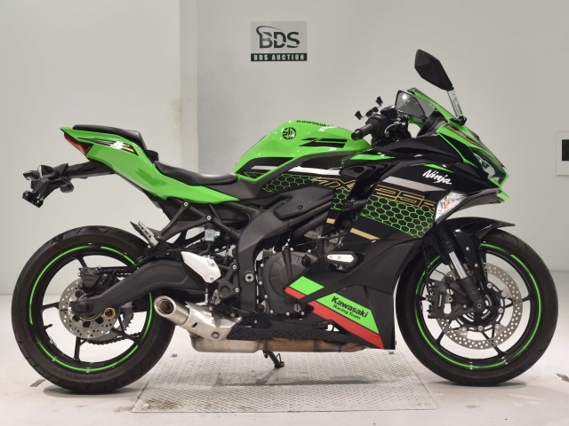 Kawasaki NINJA ZX-25R 2021