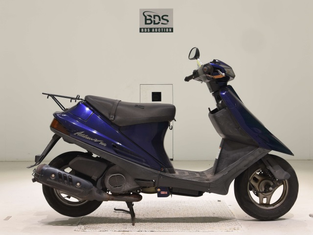 Suzuki ADDRESS V100