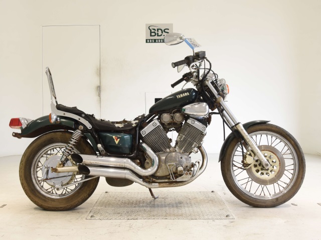 Yamaha VIRAGO XV400