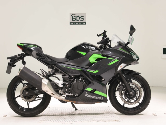 Kawasaki NINJA400 2019