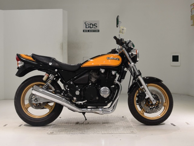 Kawasaki ZEPHYR400 2009